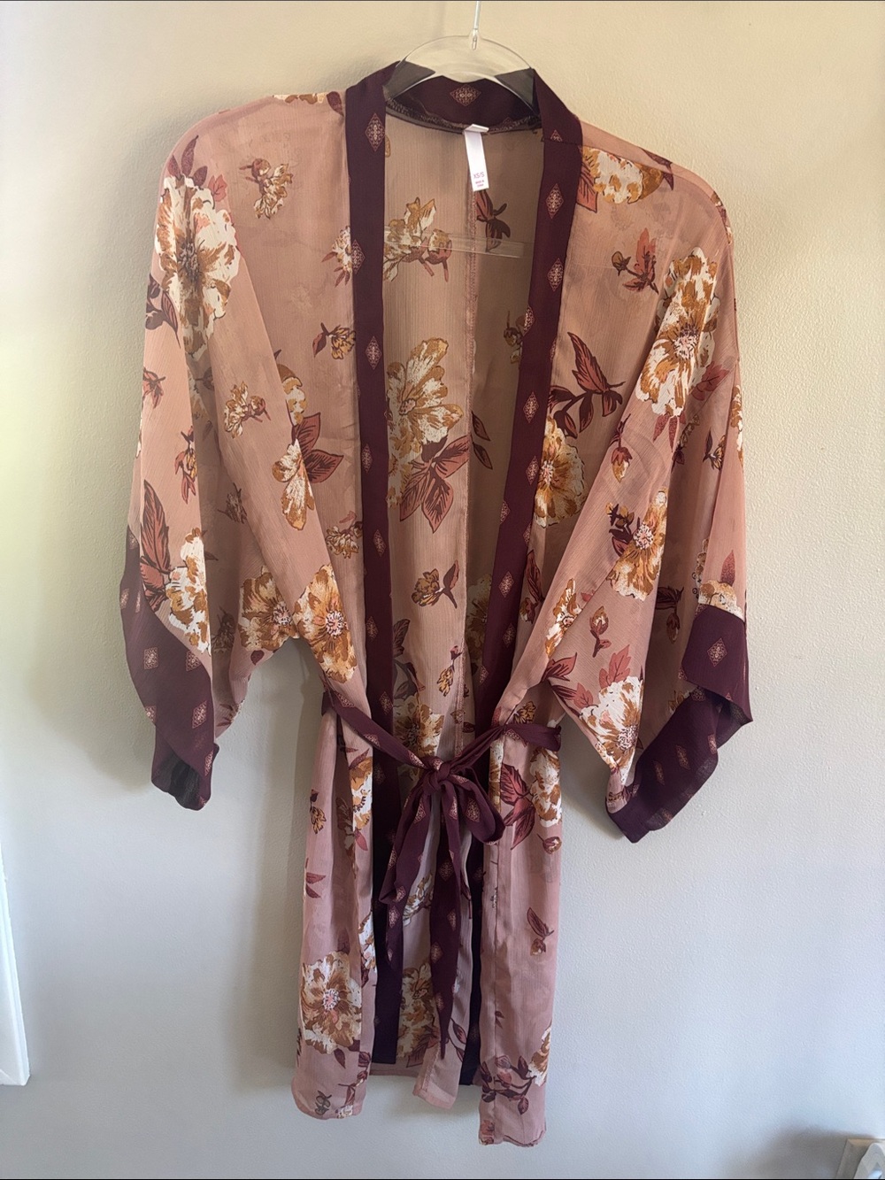 XS/S Xhilaration sheer floral robe